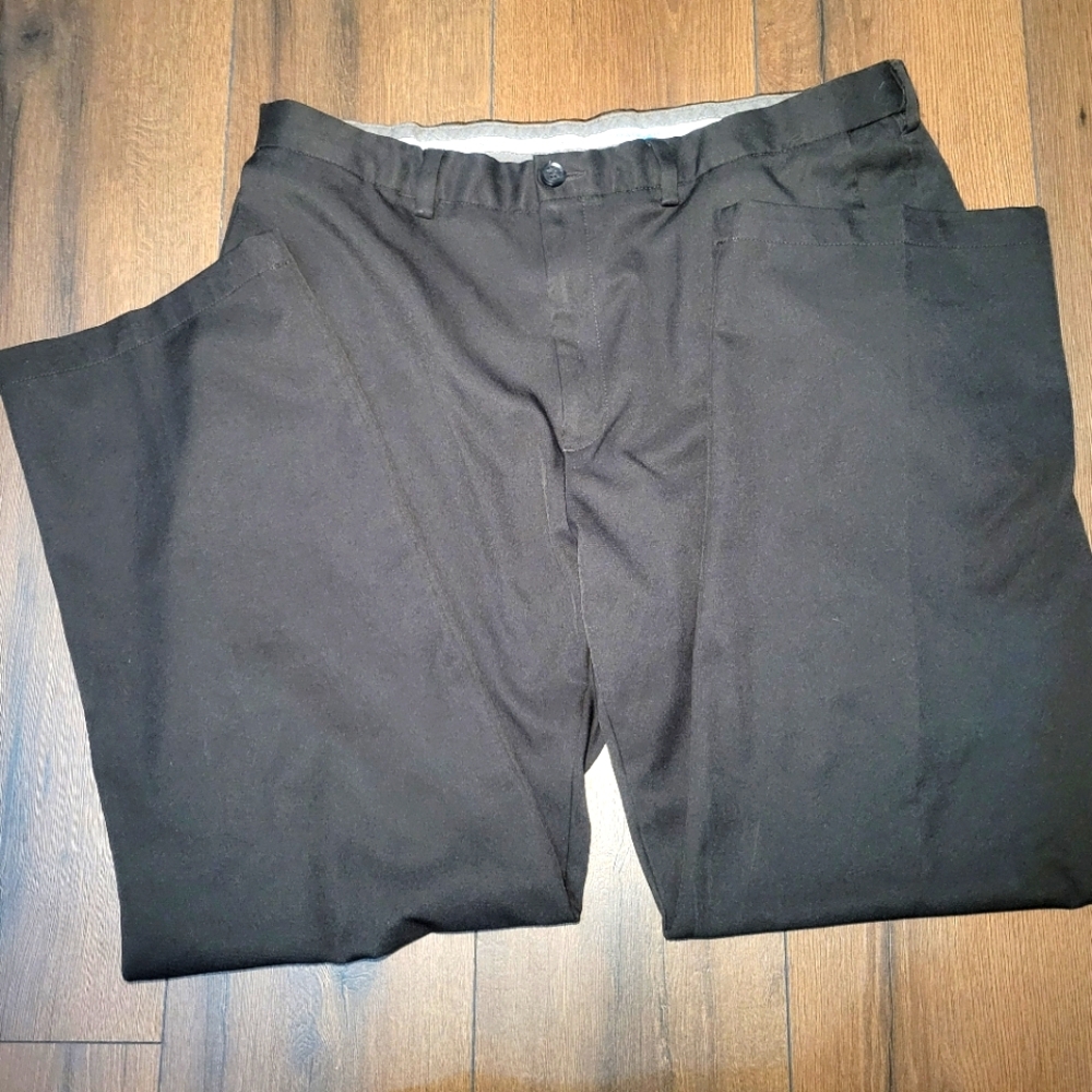 Haggar Mens Cool 18 Pro Classic-Fit Flat Front Pants, Black Size 38/30